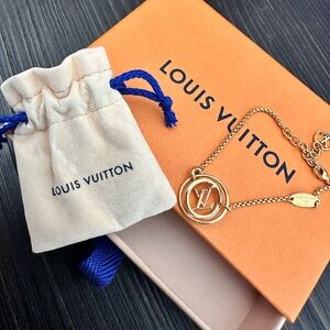 Never worn Louis Vuitton gold bracelet